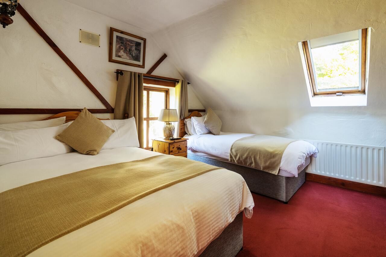 Отели типа «постель и завтрак» Tudor Lodge B&B Лара-25