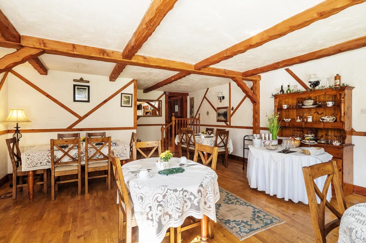 Отели типа «постель и завтрак» Tudor Lodge B&B Лара