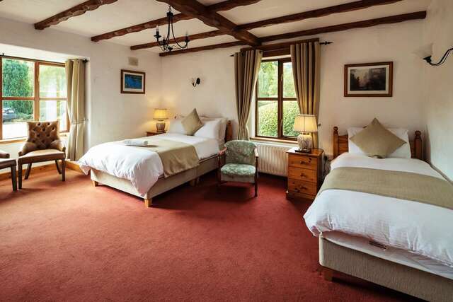 Отели типа «постель и завтрак» Tudor Lodge B&B Лара-21